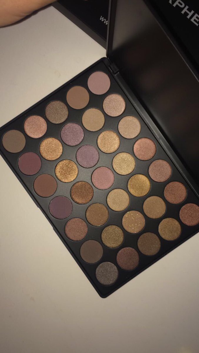 ffreyamae's tweet photo. finally #morphe35t 😋 https://t.co/IaqQvMzfAE