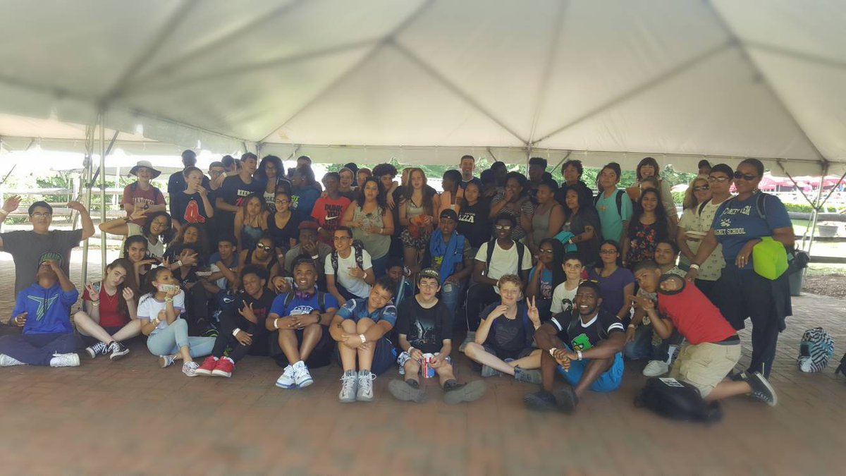 BSTEMhartford's tweet photo. Closing out a terrific day at #HighMeadows #ClassOf2017 #bstemhartford #nerdybirds https://t.co/4ATsYi6tBz