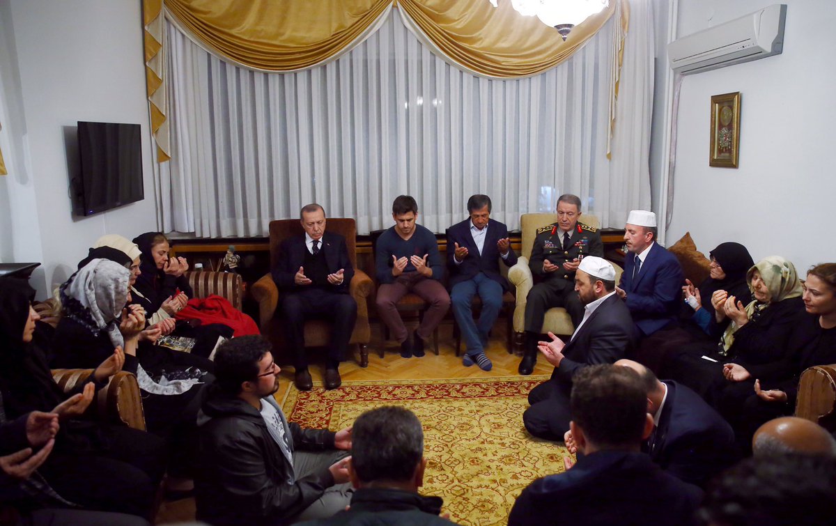 suleymansoylu's tweet photo. Cumhurbaşkanımız Sn.@RT_Erdogan ile Şehidimiz Tümg. Aydoğan Aydın'ın ailesine taziye ziyaretindeyiz.

Rabbim cennetinde kavuştursun inşallah https://t.co/z6pfDPh8zn