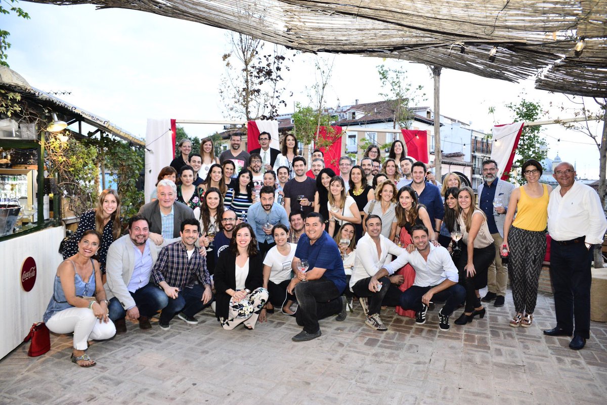 #SienteElVerano Gracias a nuestros #Superfans por acompañarnos esta tarde sois la caña! #CocaColaEsVerano