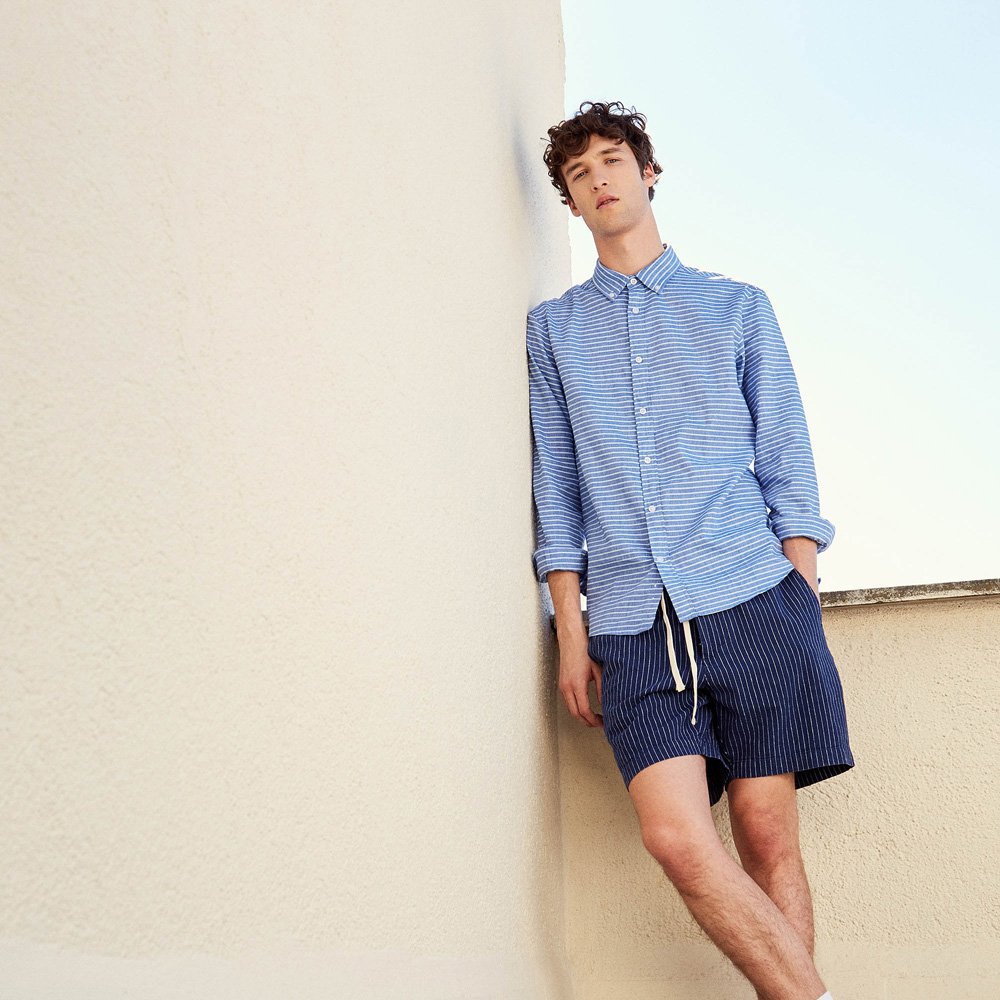 Sfera_Moda's tweet photo. Camisa de rayas azules para hoy. #SferaMen https://t.co/4d6JxdavzV