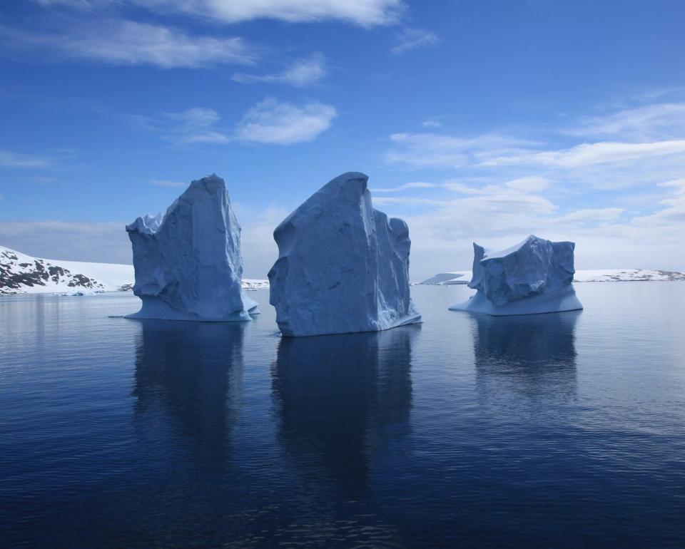 Forbes's tweet photo. What happens if all the ice melts from Earth: a reminder after the U.S. exits the Paris agreements https://t.co/vNcw6gTDPT https://t.co/CCRSfCr7I9
