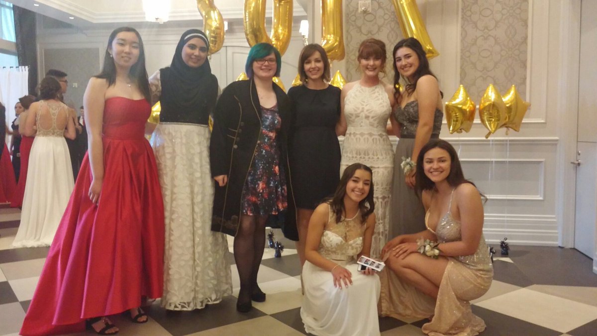 sandra_vig's tweet photo. Prom 2017 https://t.co/jGKb5WU9LN