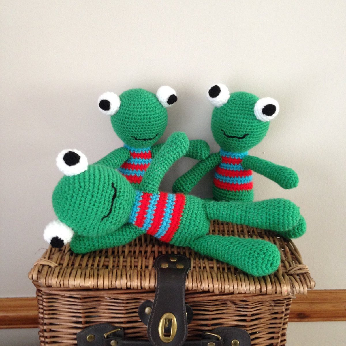 Tanyawarren's tweet photo. Back in stock! #handmade #frog  #FlockBN #eshopsuk #TWDA #UKSOPRO #mummybloggers #giftideas  https://t.co/UDsWMTP4RW https://t.co/kRG4xkXuAV