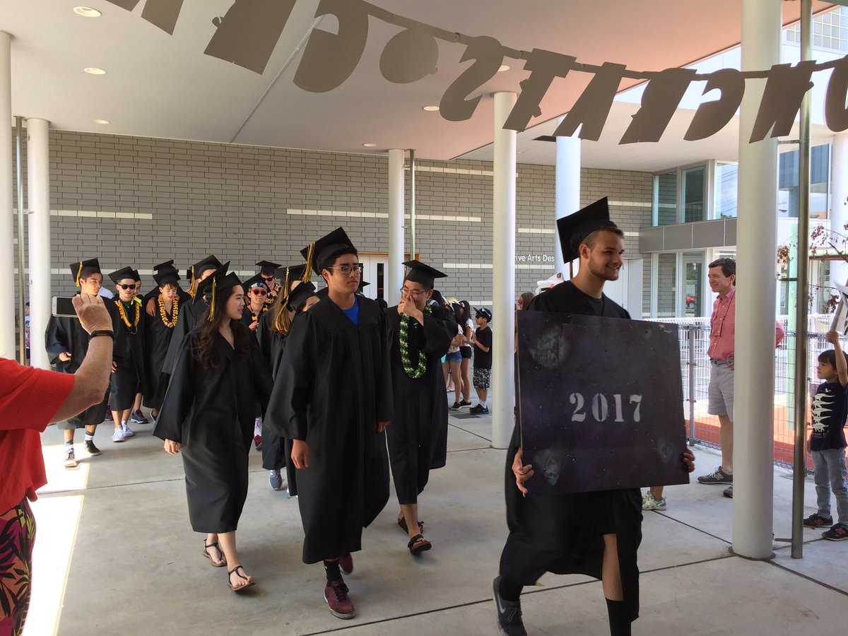 esprincipals's tweet photo. Congratulations Seniors!  We will miss you! https://t.co/tiubZI7U2t
