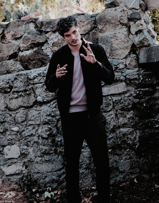 sharmandaily's tweet photo. Daniel Sharman x DA MAN magazine. https://t.co/DZGBA5IsA0