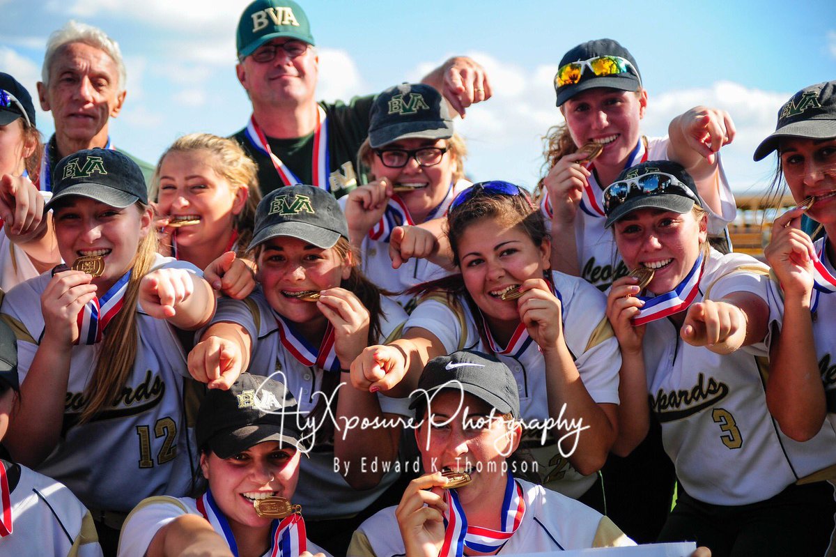 ThompsonFoto12's tweet photo. @baileyparshall @BvasdAthletics @BVAFootball Congrats BVA!! Proud to have been able to cover the historic season. #NotDoneYetThough https://t.co/4sNTYjS2Td