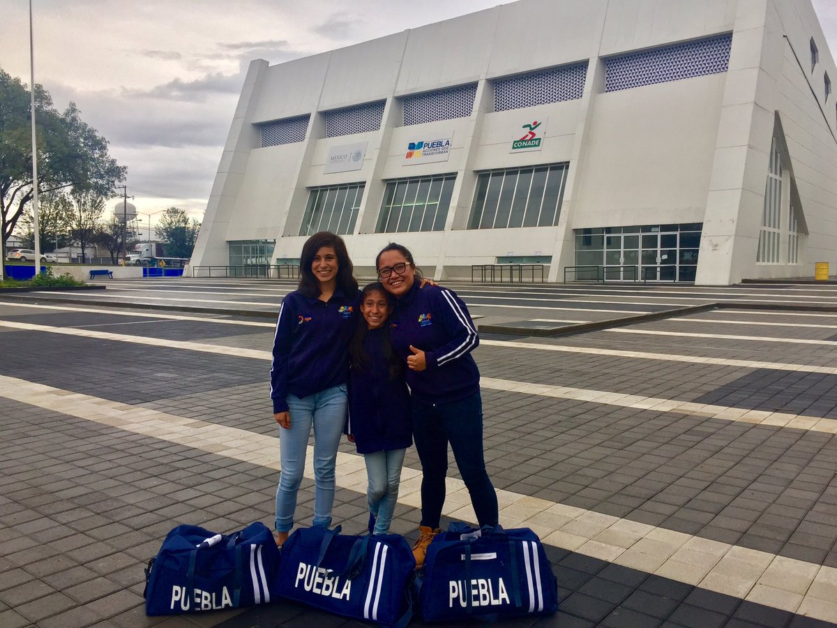 LuisCebadaL's tweet photo. Se presentó a los atletas que participaran en la #OlimpiadaNacional2017 de #Tkd y #SanJeronimoCaleras presente #OrgulloCalerense #SjTeam https://t.co/AgMGPlojo6