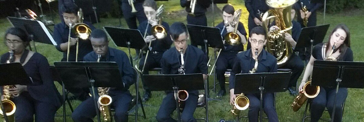 RichardHolod's tweet photo. The fantastic sax and trombone sections of the RCK jazz ensemble performing at Night of Jazz. Many thanks to all the groups there! https://t.co/FSmMGdWF1x