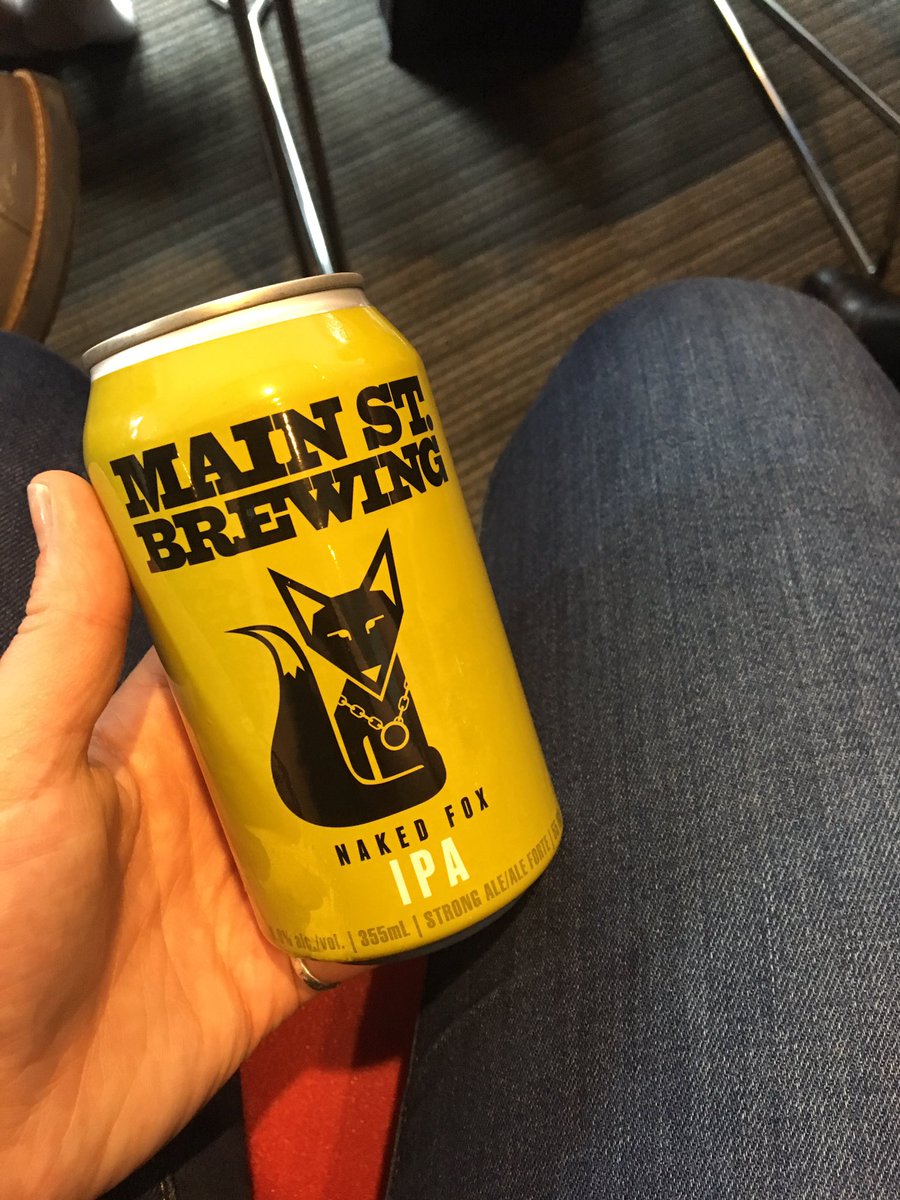 NatalieeSW's tweet photo. Staying hydrated with some @mainstreetbeer at #RedBeerAndDesign talk tonight! 🍻 @REDAcademy https://t.co/NipXRPsuxy