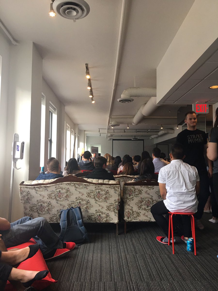 e_mayer_'s tweet photo. Hanging out at #REDBeerandDesign https://t.co/reLbwjeLW0