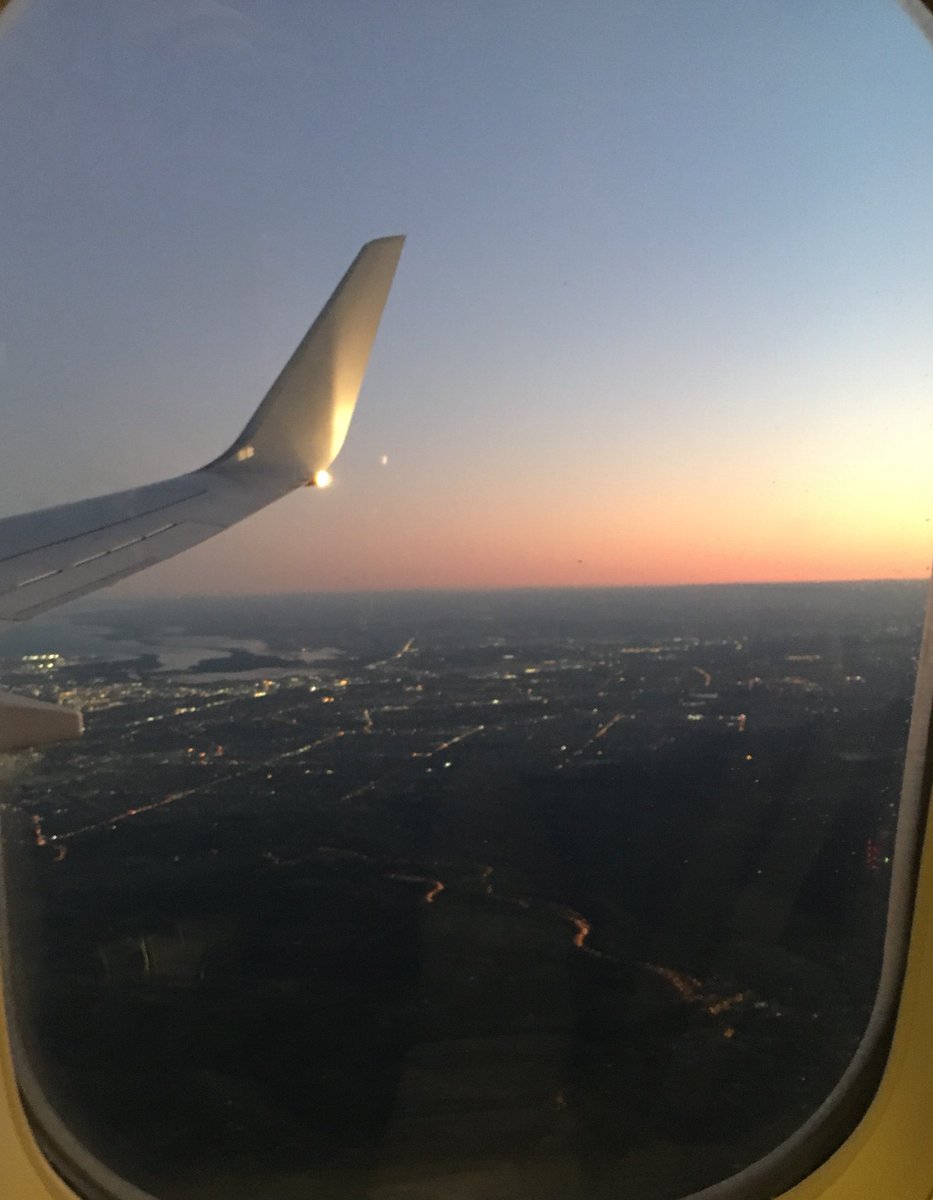 JOstrofski's tweet photo. Beautiful sunrise flight with @Qantas Good morning #ADL @CityofAdelaide https://t.co/fupAiom6Dy