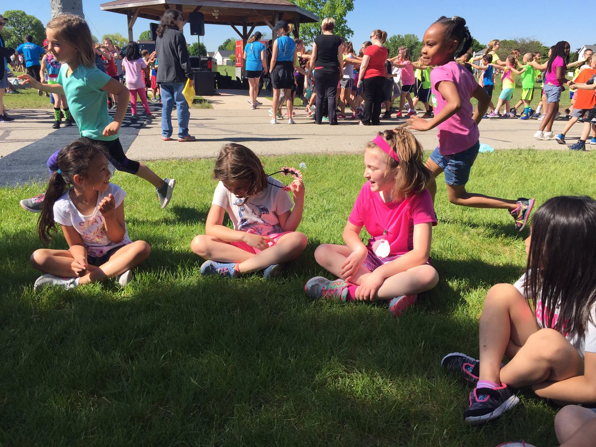 Mrslokkensclass's tweet photo. What a fun way to end the year...Play 60 Day!!! https://t.co/EnSg0CRiBu