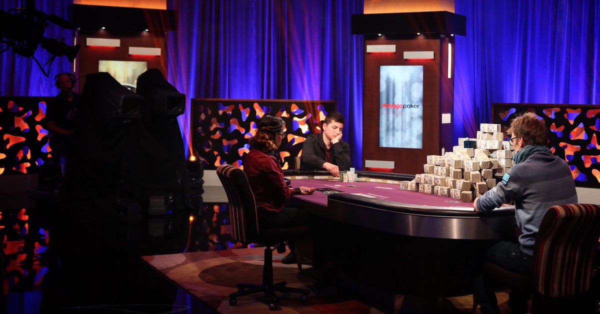 EchoEntTweets's tweet photo. Playing heads up until we crown a winner! Watch the action on https://t.co/3ox87AEF8j #SHRBowl #shr17 #livestream #pokercentral #ariavegas https://t.co/F3oICdoG1Y