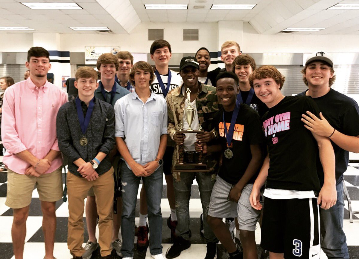 BrandonClayPSB's tweet photo. #EBAFridayNightLights Boys Showcase
After winning region in 2016-17, Banks Co. looks to Level Up again next season.
Starts tomorrow night. https://t.co/ILISIXwKDK