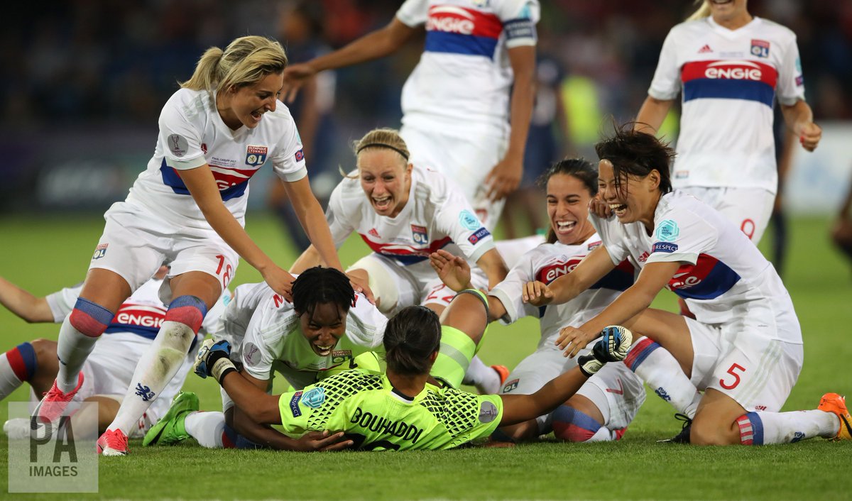 Alamy_Editorial's tweet photo. Lyon have beaten Paris St Germain 7-6 on penalties after a goalless draw to win the women's Champions League final  https://t.co/B40PhwSDbG https://t.co/52YOtlNJ5J