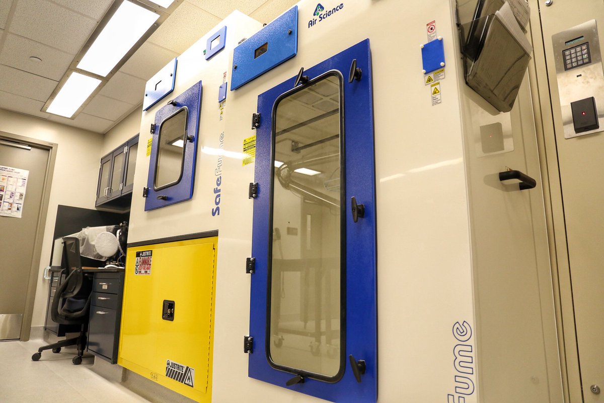 NRHPD's tweet image. Take a peek inside our incredible #CrimeScene Unit - we've got two of the best examiners in the metroplex (not that we're partial...) #CSSU