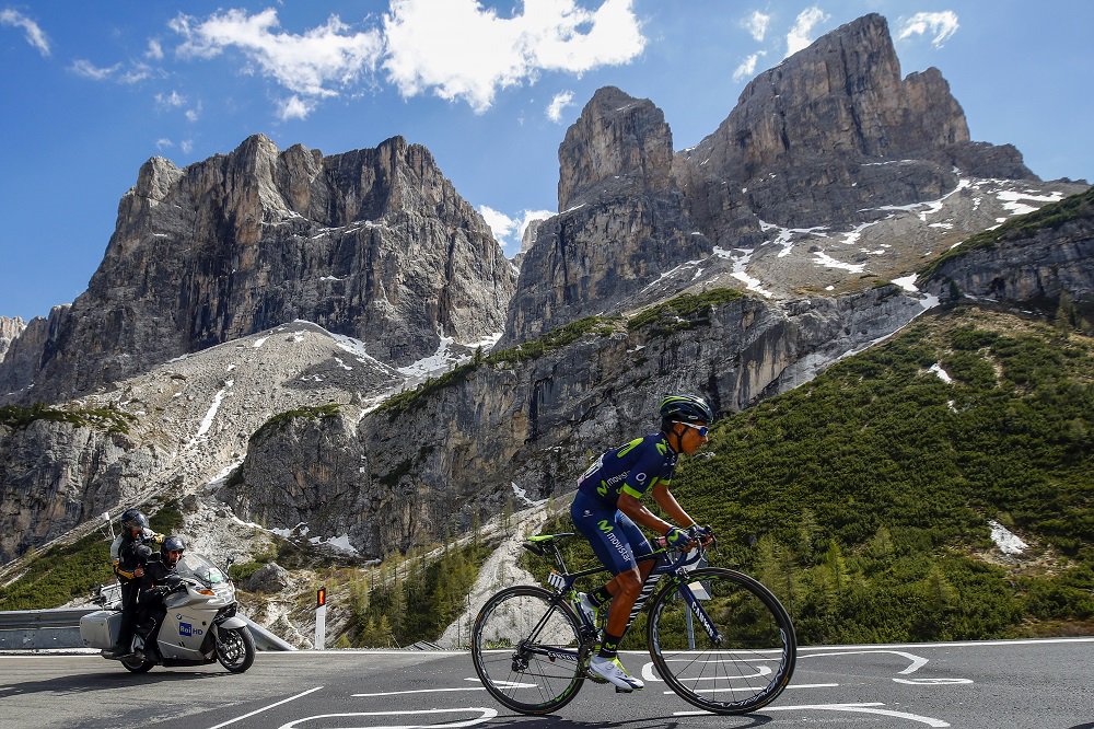 johannita1527's tweet photo. Se acerca la batalla final por el #Giro100! Apoyemos a Nairo con todo el corazón! Vamos campeón! #ForzaNairo #NAIRO https://t.co/el52FBkRNi