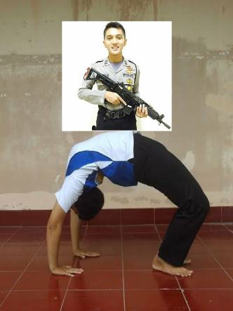 Pak RW kayang bawa polisi 
Aku diseret dari kamar mandi
#Gantilirik #Jamrud