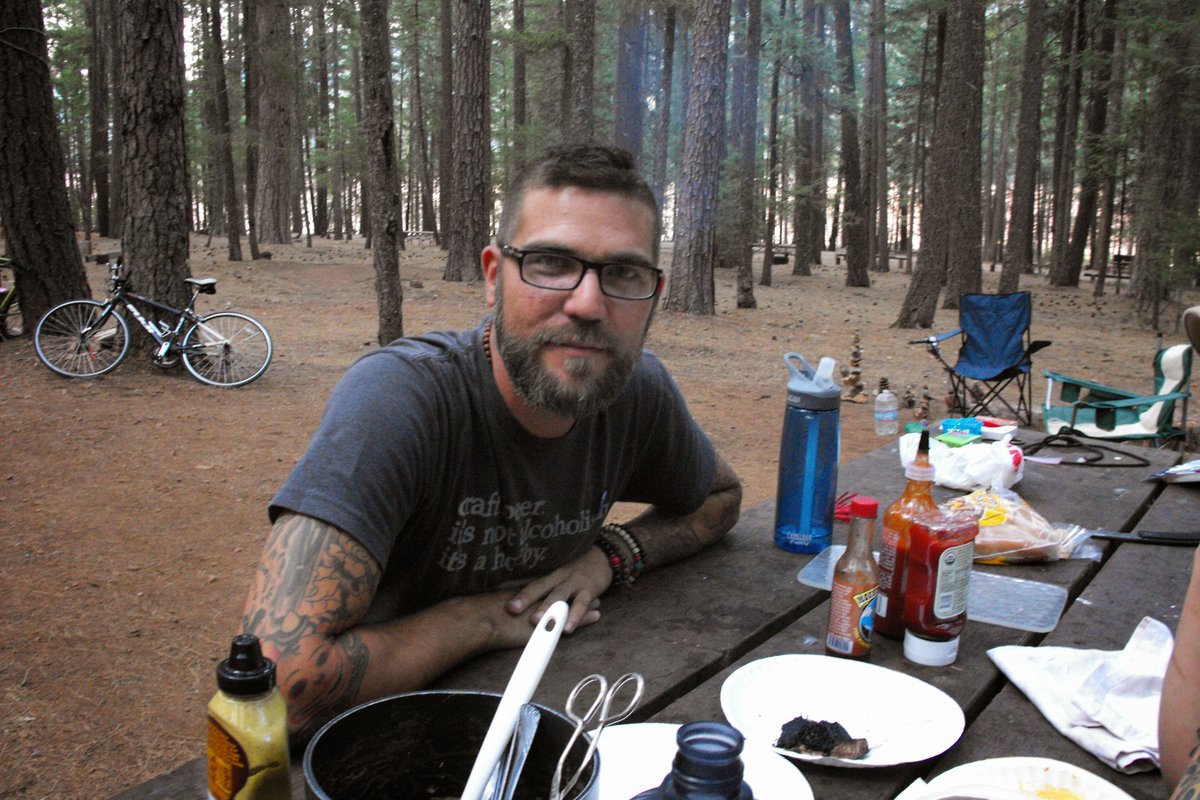 A kickback to 2015 when we skid across the USA in search of beautiful people and the land they call home. This was Trinity Alps, CA ❤️