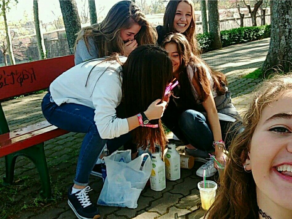 anneansorena2's tweet photo. Que ganas de nosotras 💙👭👭 @Paula_Gil6 @ItziarOsinalde @Olalla_Aramburu @mariatello24 #a2pasos #K https://t.co/8YL6IaH2Q3