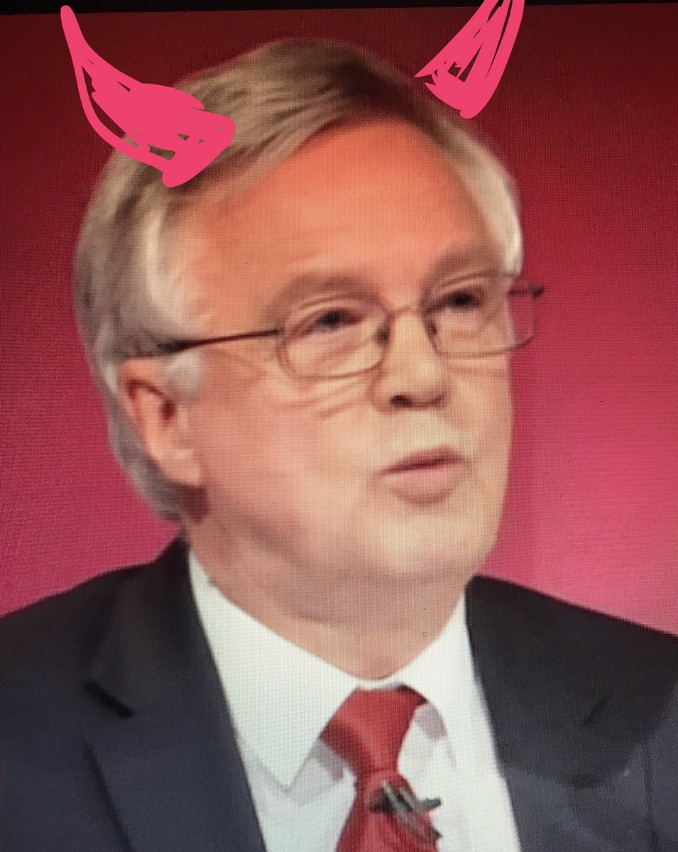 weareDOWNLOVE's tweet photo. Whoa, stick on your 3D glasses for #bbcqt Crazy shit https://t.co/NdxgLGsrVN