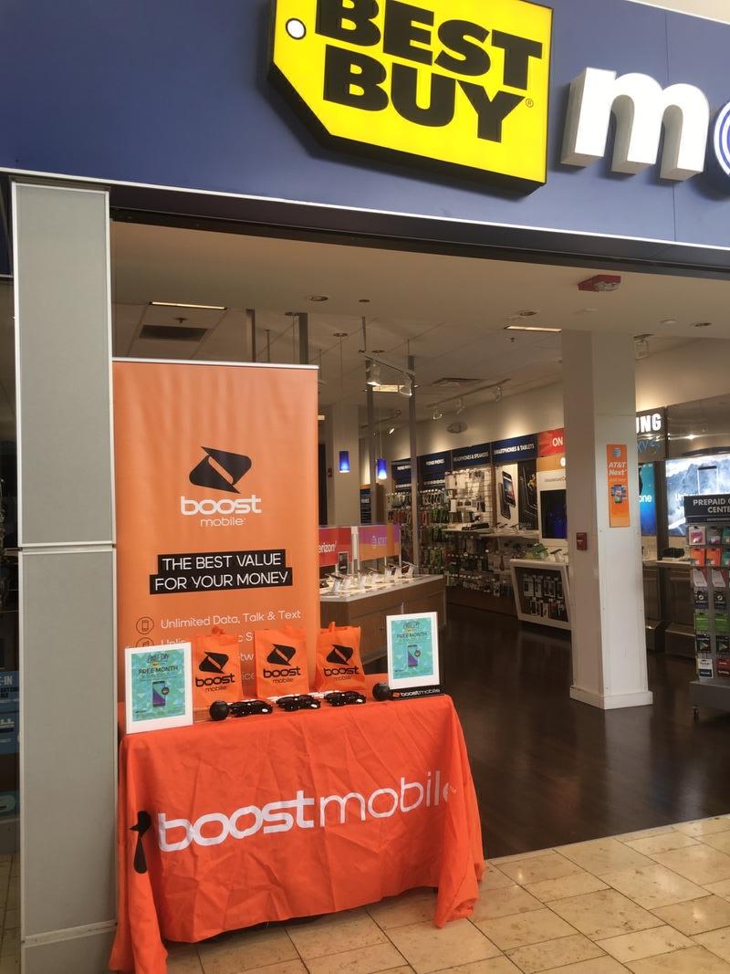 NickHorvat_NRAE's tweet photo. #Boost day at BB 2815, right up front and ready to sell #bbyboostday @dougj2 @TimMiller44 https://t.co/01sA4OIx7h
