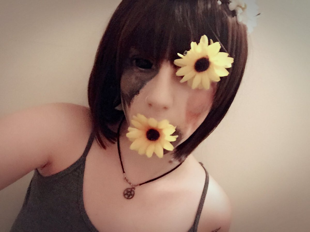 myoguki's tweet photo. Chara 🌻@FoodAndCosplay @CosplayInfin #Undertale #UndertaleCosplay #Chara #LucyShiro #CharaUndertale #CharaUndertaleCosplay #French #Makeup https://t.co/1XHN37sdG0