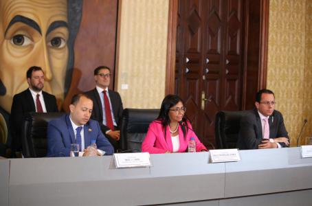 Ver imagen en Twitter Ver imagen en Twitter