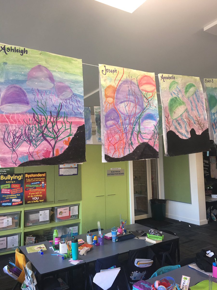 mirijanaloncar's tweet photo. The most wonderful Jellyfish artwork my year 2's completed yesterday. They look amazing on display in our room. #ACUedu_p #jellyfish #art https://t.co/qWAJqr5Z2a