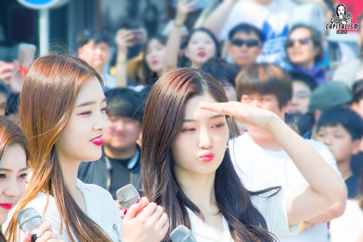 CapitalismSmile's tweet photo. #다이아 #정채연 #170528부산 https://t.co/EARcnQPJQj