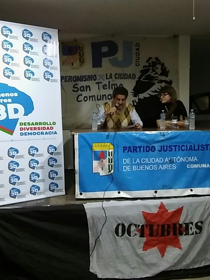 lucesdebar2017's tweet photo. Dos generaciones un mismo pensamiento. Un solo sentimiento. https://t.co/TYeANVlIIQ