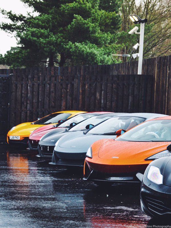 Luxury_carsHQ's tweet photo. McLaren appreciation tweet 🙌🏼  tag your friends, RT if you like that! #car #cars #automotive #luxury 💪 https://t.co/t1s1Q6x4ko