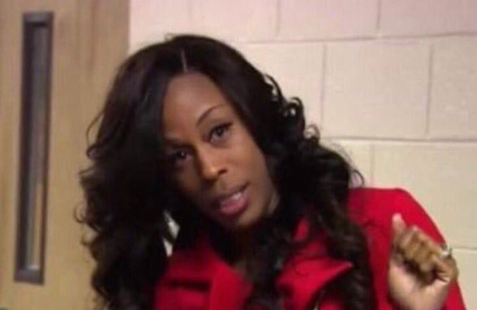 SouthernHomo's tweet photo. So y'all cancelling #Sense8 but giving 13 Reasons Nobody Watched another season? @Netflix https://t.co/nXD9p7Yusp