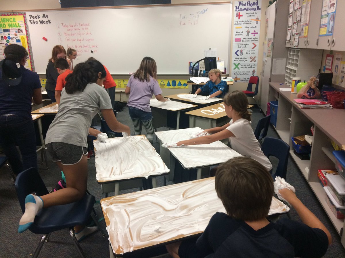 AmySpurlin1's tweet photo. What an exciting finish to fourth grade! I'll miss you:)@PowellCISD https://t.co/b2GGch9Si0