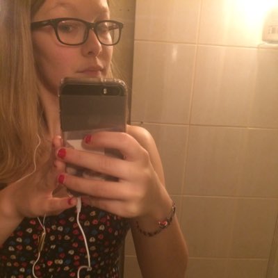 Chloe58444375's tweet photo. #NouvellePhotoDeProfil https://t.co/KnURrt0hzI