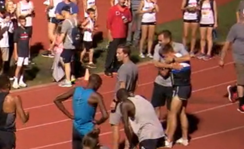 milesplit's tweet photo. 3:59.30!!!! #4 in HIGH SCHOOL HISTORY for Reed Brown in the mile at the Festival of Miles #FOM10 https://t.co/ypqm4ZHpem