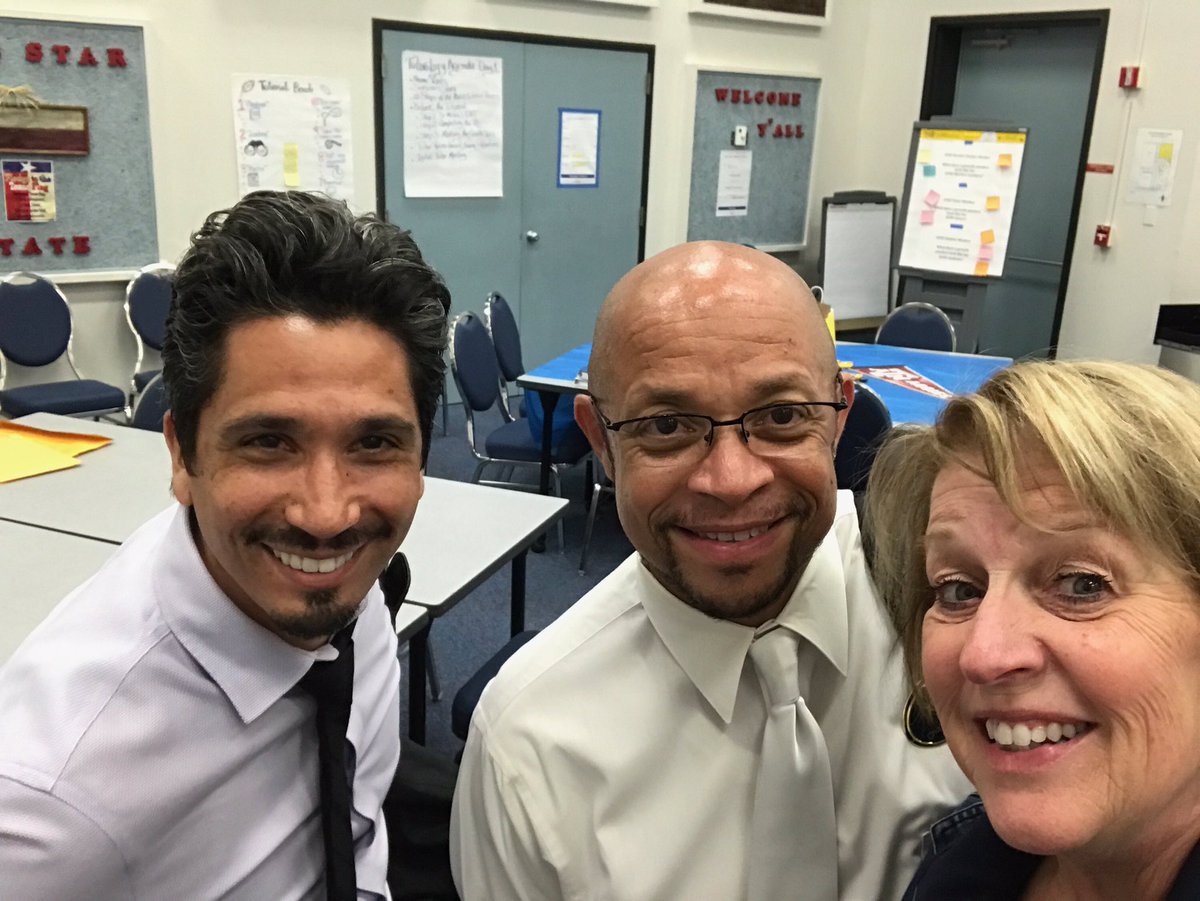 SRobertsSLR's tweet photo. Had a blast working with these two @avid4college rock star Staff Developers today @ Path to Schoolwide training in McAllen, TX. @AVIDTexas https://t.co/dOEEV6f09e