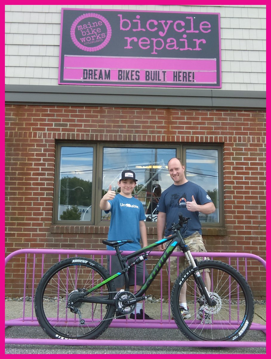 mainebikeworks's tweet photo. What a fun MBW Build-Your-Own-Bike Session. Had a blast with Brandon &amp; Wayne building up a new Precept 130 from @konaworld. #konabikes #kona https://t.co/oa7wRBcfGd