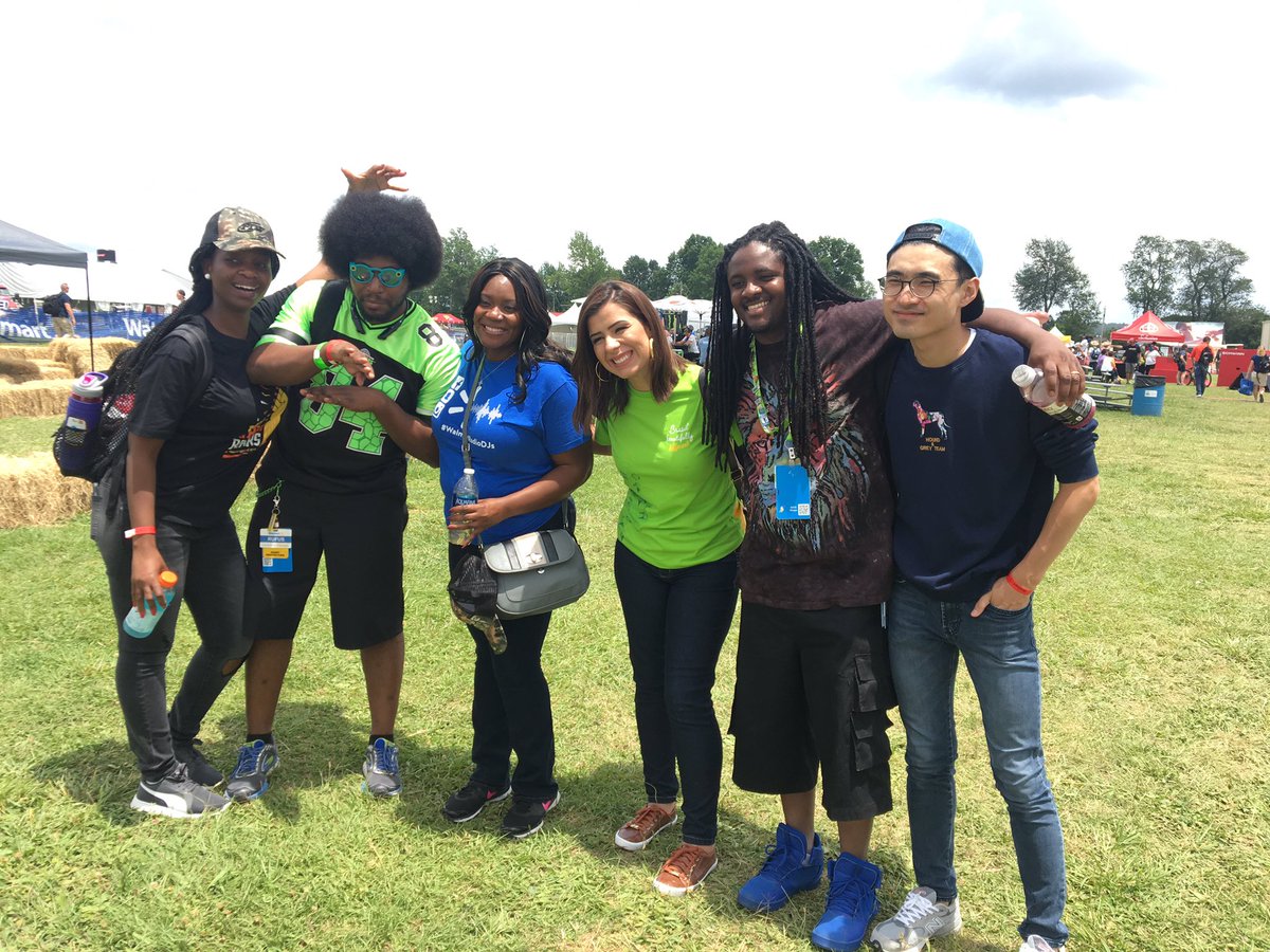 mlarac's tweet photo. #wats2017 #Walmartshares go WAlmart Associate Talent Search winners at the Expo... https://t.co/9YAmePfsJq
