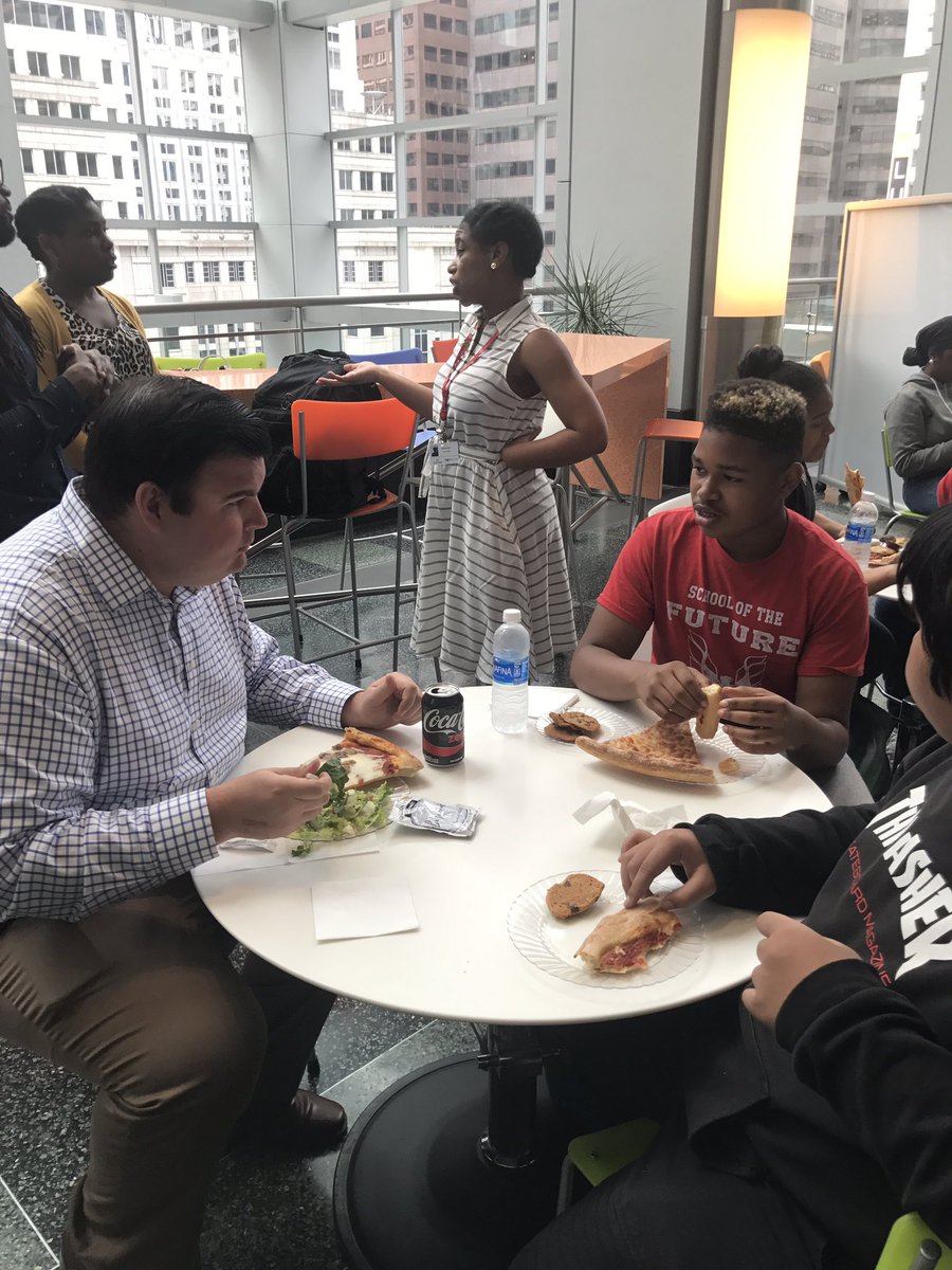 TriZenLLC's tweet photo. Thanks @comcast for hosting Lunch With A Leader with School of the Future students! @ULPhilly @gearupphilly https://t.co/4AEAzmR2Cl