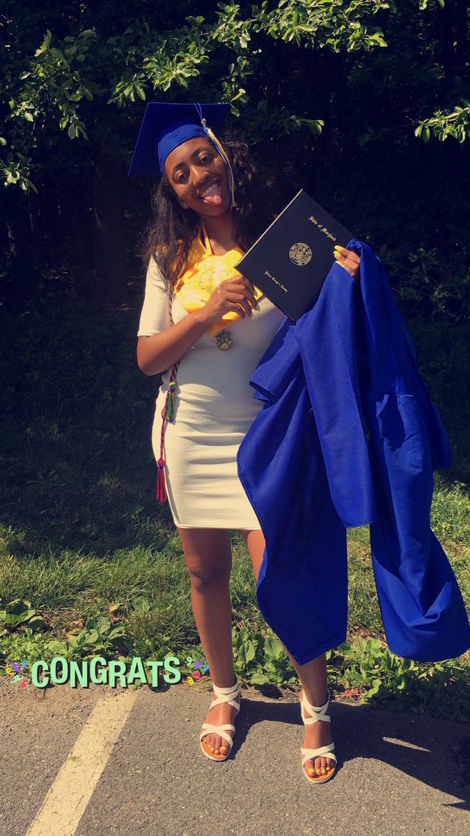 __ccmoney's tweet photo. next step , bachelors 😉🎓 #wise2k17 https://t.co/YOG1YlGzr4