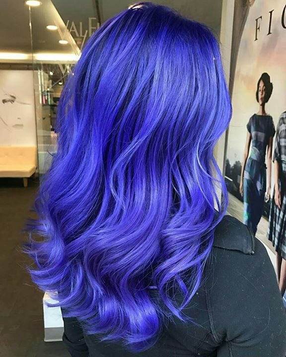 HairStyleWoman's tweet photo. #fantastic #bluehair https://t.co/PsZgZai3NH