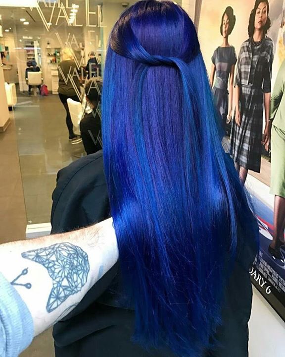 HairStyleWoman's tweet photo. #fantastic #bluehair https://t.co/PsZgZai3NH