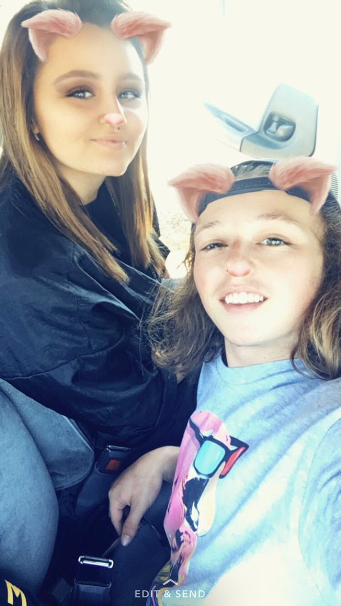 thegobbs_'s tweet photo. She's the fucking cutest!😍😍
Im so lucky😊🍀❤️💕 https://t.co/5QNeOd0gJp