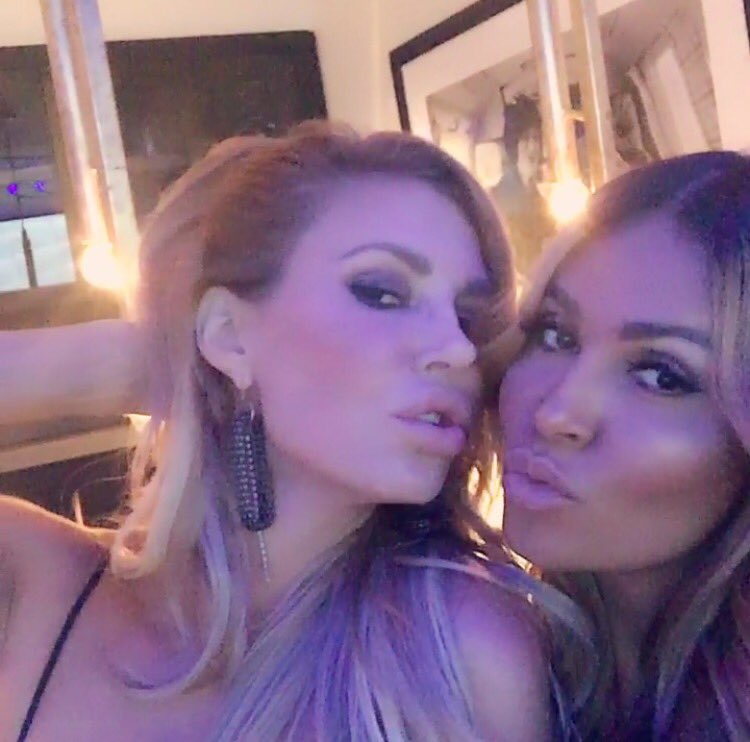 Somaya_Reece's tweet photo. . @FamouslySingle is re airing our season 1. Me &amp; @IamJessWhite making out &amp; me fighting with my bff @BrandiGlanville lol #ItWasWild https://t.co/2Uc6uUlO4j