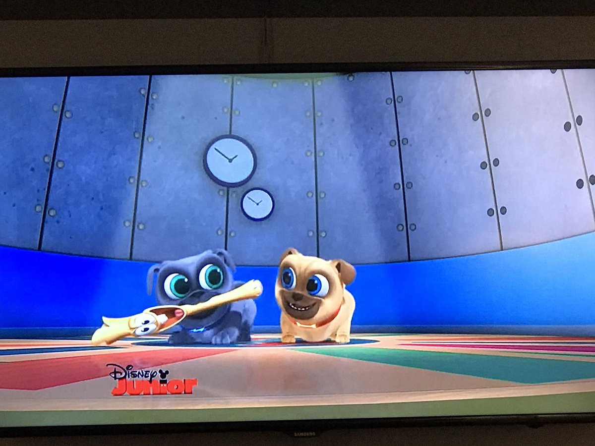 misterwoodgrain's tweet photo. @MrMikeCalta @HarlandWilliams watching puppy dog pals #playfetchwithme podcast next! https://t.co/Cn1anrMH6v