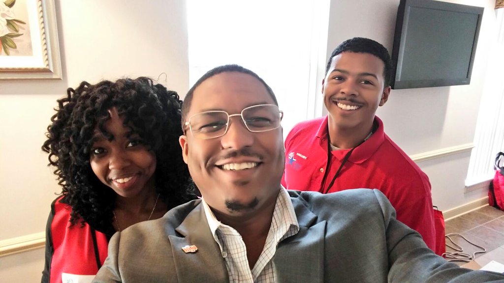 Osubi_C's tweet image. I had the honor of pinning two VSU Trojan Alums tonight, Klinaya C/O 2015 and Caron C/O 2016 #VSUisEverywhere #VSUTrojanPride  #VSULove #VSU