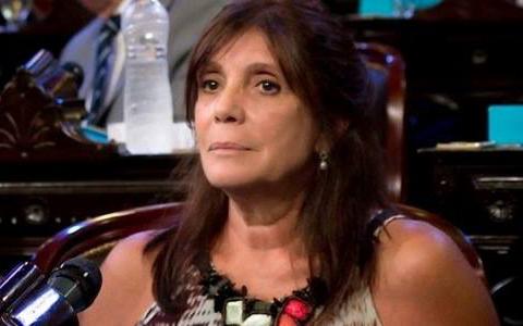 EmpoderadosRG's tweet photo. #EmpoderadosRG
@TereGarciaOK nos cuenta sobre el espionaje informático que sufrió mientras investiga a #Arribas y #Odebrecht https://t.co/4cXLfMmUmS