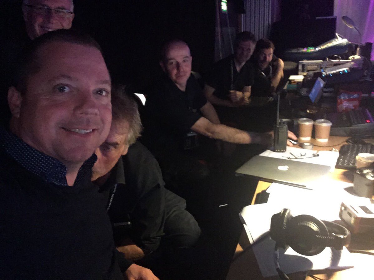 Alankni59010492's tweet photo. AV Team #cherries2017 https://t.co/gZJMcblTL4